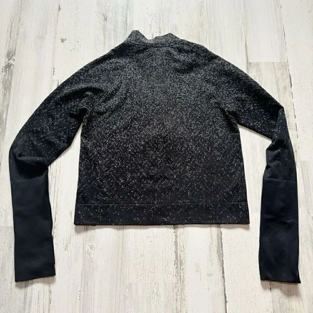 Lululemon Rest Less Cropped 1/2 Zip Size 4 - Picture 6 of 7